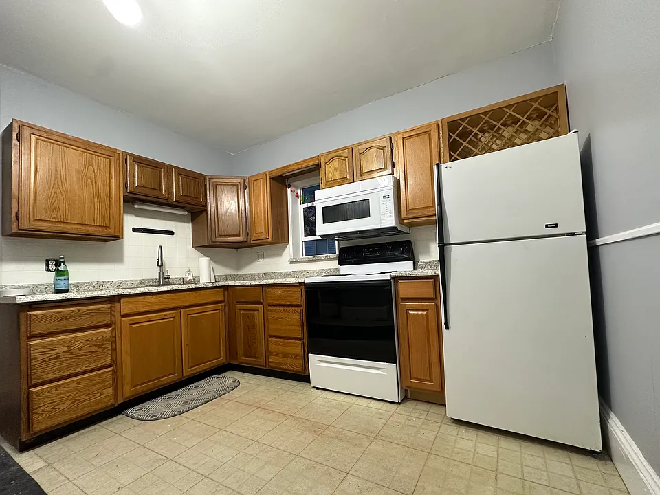 117 Chestnut St #2