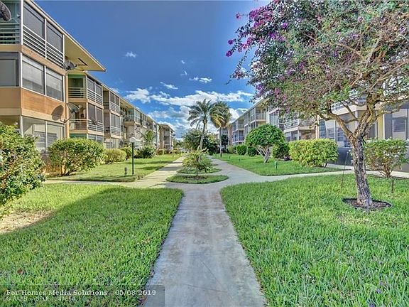 3rd image of 17090 NE 14th Ave APT 115