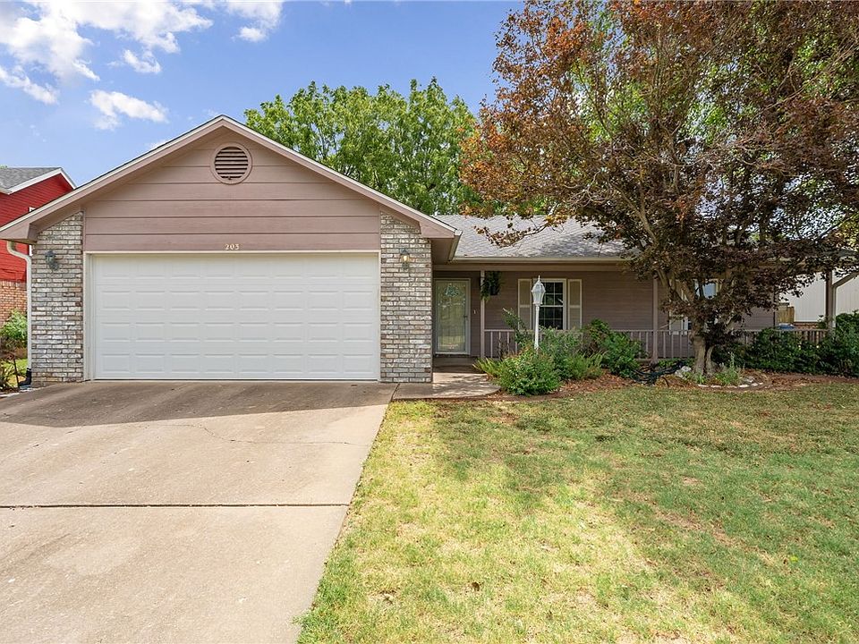 1st image of 203 Pleasant View Ln