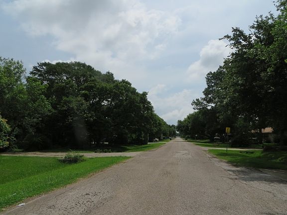 5th image of 3127 McKinney Dr