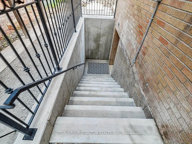 18 Pleasant Ave #2 — Photo 21