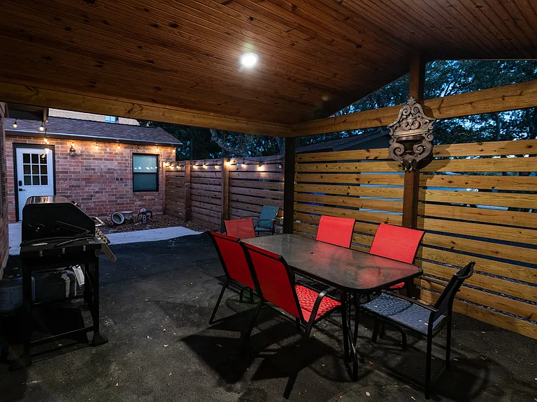 624 Hillcrest Frst — Photo 51