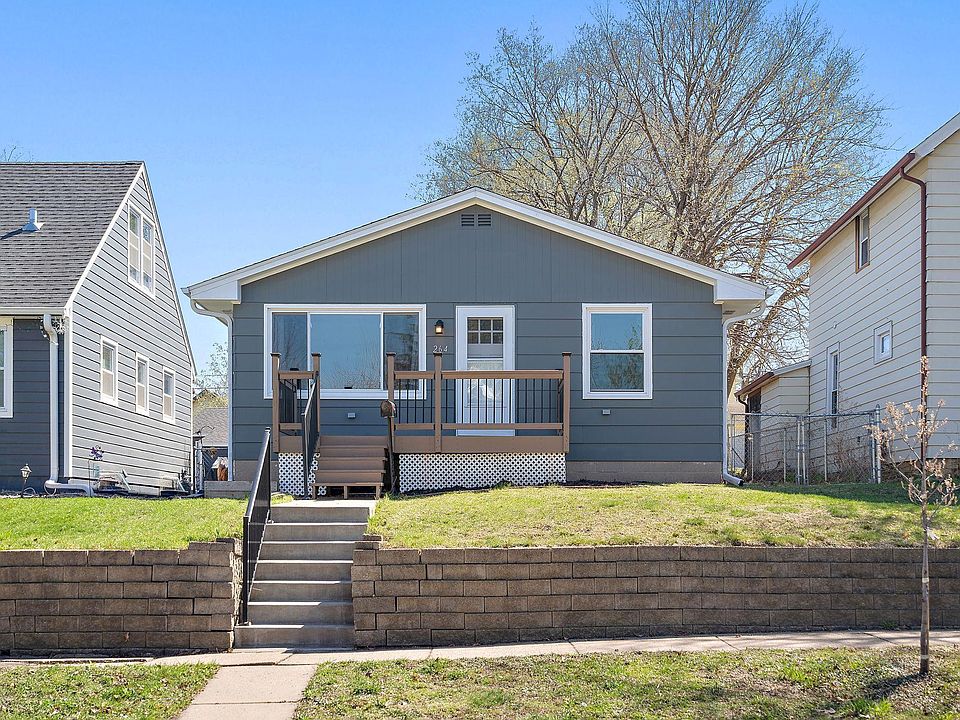 1st image of 264 Curtice St W