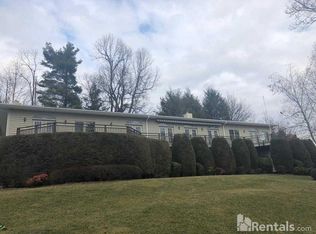 105 Olds Ln, Laurel Park, NC 28739