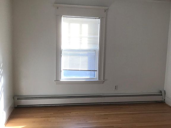 5th image of 12 Holly St #1