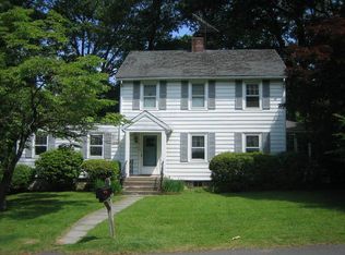 45 Park St, Pleasantville, NY 10570