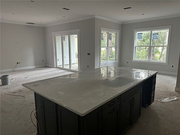 3rd image of 96042 Woodmere Way