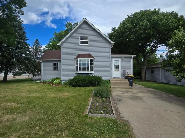 500 Lexington St, Milroy, MN 56263