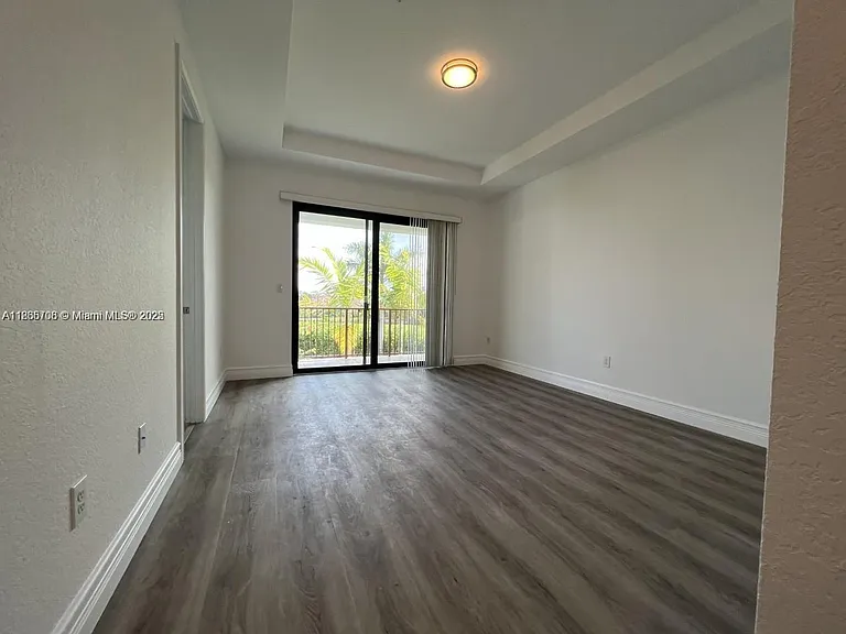 11539 SW 13th Dr #11539 — Photo 5