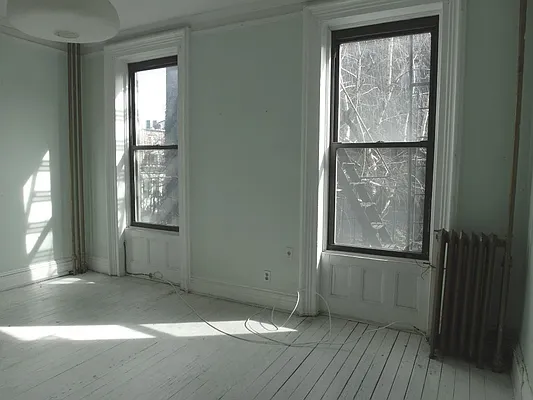 Rented by Compass | media 7