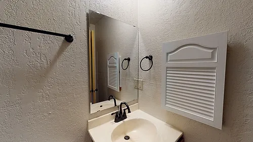 713 McCormick Ave #8 — Photo 9