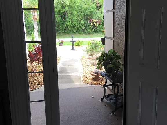 4th image of 170 Coral Reef Ct N
