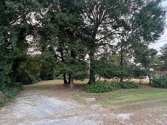 4th image of 122 Cedar Lake Drive