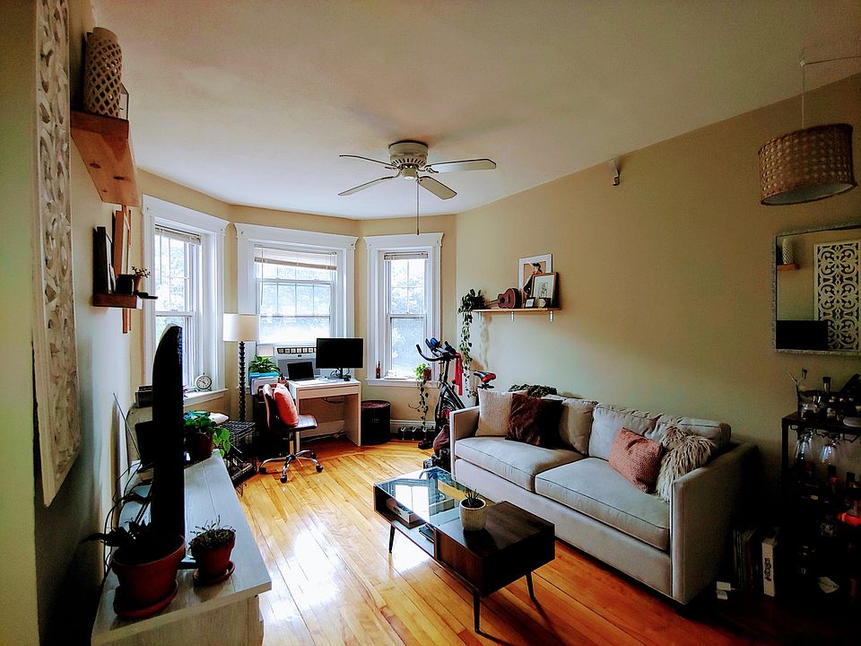 1st image of 324 Chestnut Hill Ave APT 12A