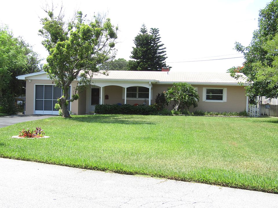 1st image of 2 Granville Cir