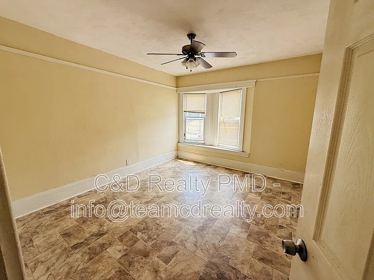 10749 Hull Ave — Photo 11