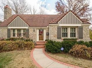 8001 Manor Rd, Leawood, KS 66206