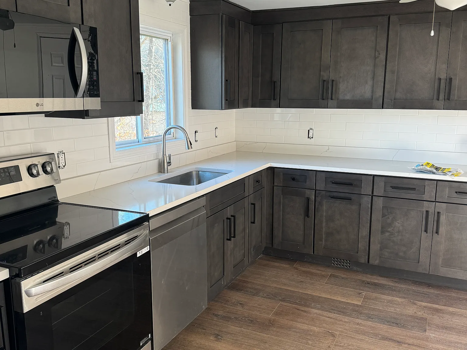 1 bed, 864 sqft, $1,400 — Photo 1