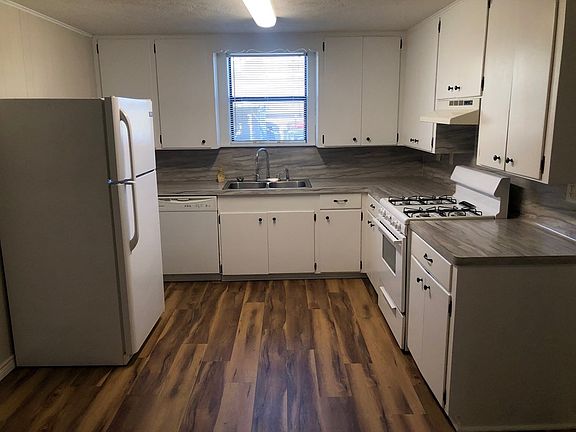 3rd image of 803 N 9th St