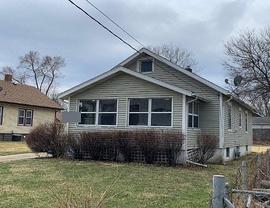 2nd image of 1513 S Arago St