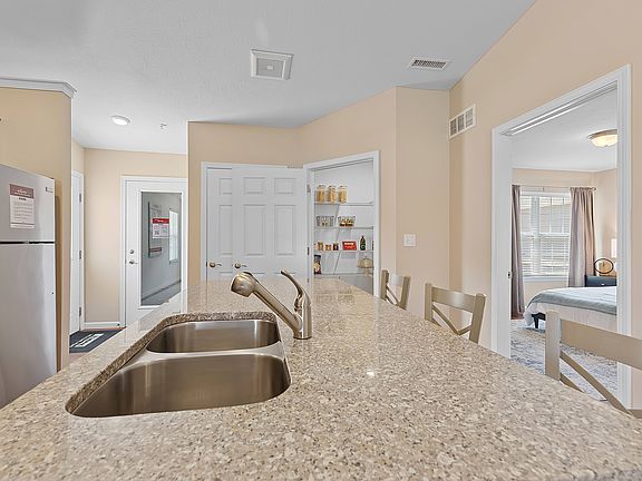 5th image of 4940 Webster Dr #5018M