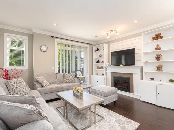 6383 140th St #64, Surrey, BC V3W 0E9