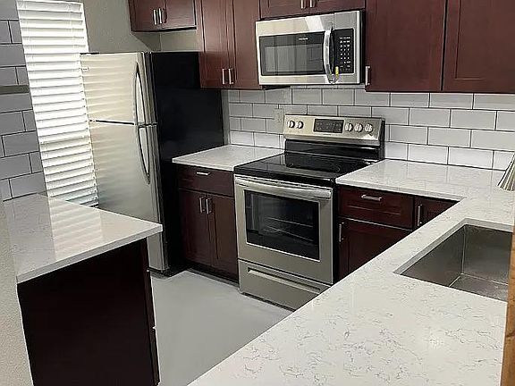 3rd image of 2018 W Rundberg Ln APT 16C