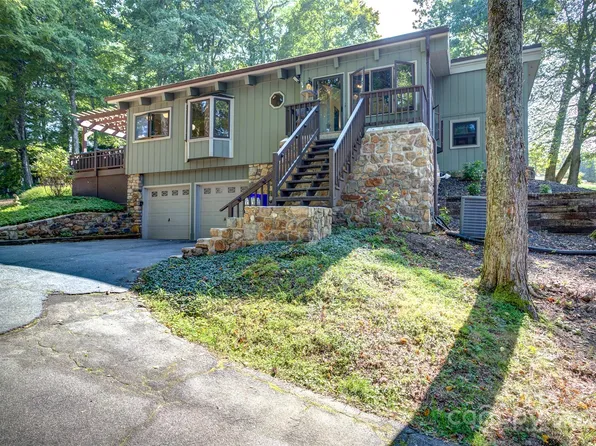 920 Blairmont Dr, Boone, NC 28607