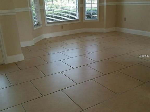 4th image of 5654 Olde Queens Ct