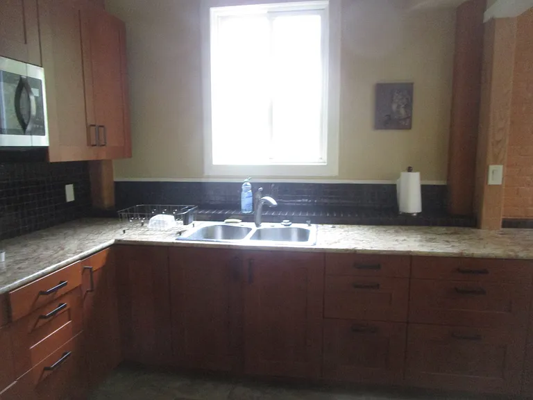 215 Benmont Ave #G — Photo 10