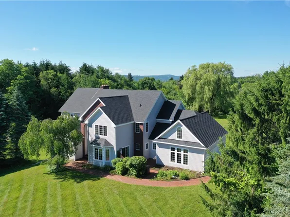 1180 Davinci Dr, Cortland, NY 13045