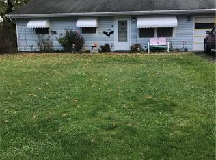 970 Biscayne Dr, Hermitage, PA 16148