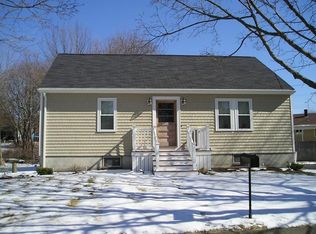 7 Saratoga St, Fairhaven, MA 02719