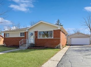109 Audrey Ln, Mount Prospect, IL 60056