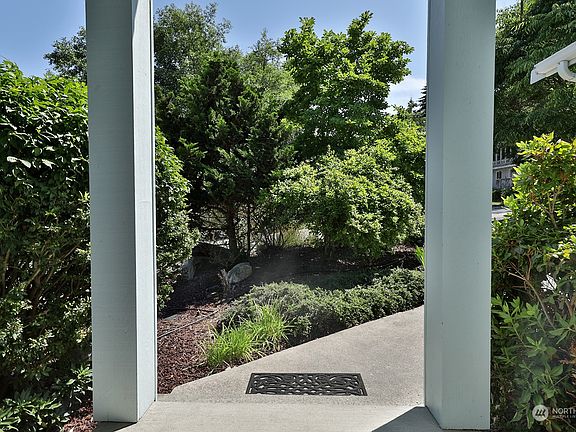 5th image of 1389 Everette Lane