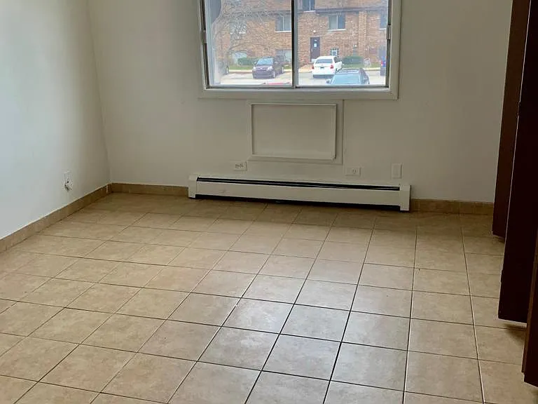 601 Pickwick Ct — Photo 3