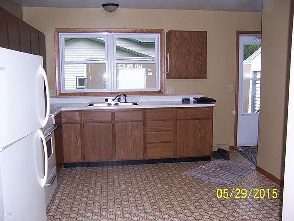 4th image of 310 N Dayton Ave