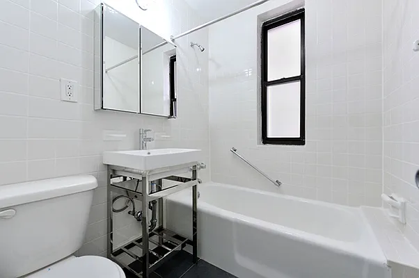 Rented by Aether Property Group | media 16