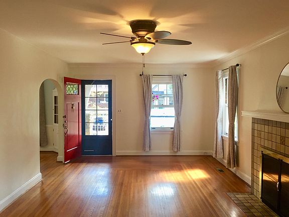 5th image of 3226 Glengyle Ave