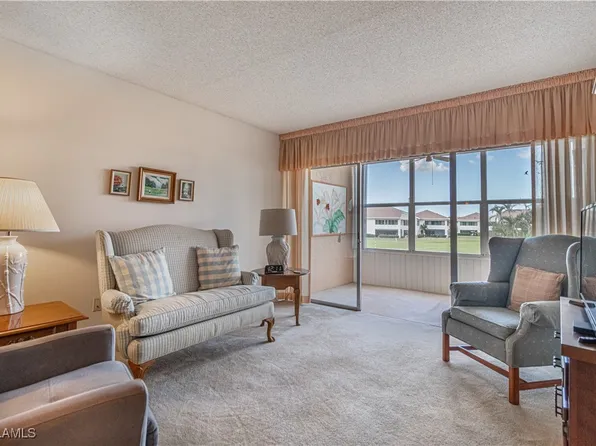 1624 Pine Valley Dr APT 212, Fort Myers, FL 33907