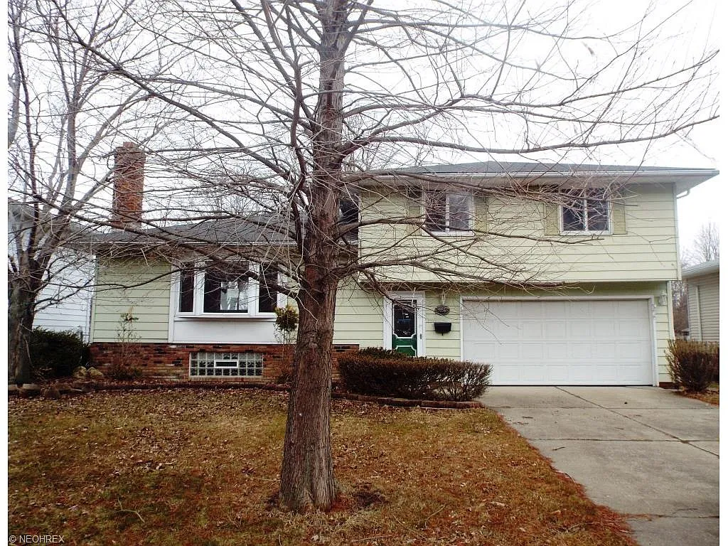 36555 Valleyview Dr photo 1