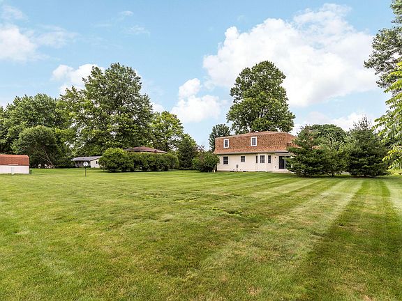 4th image of 13743 Carriage Ln