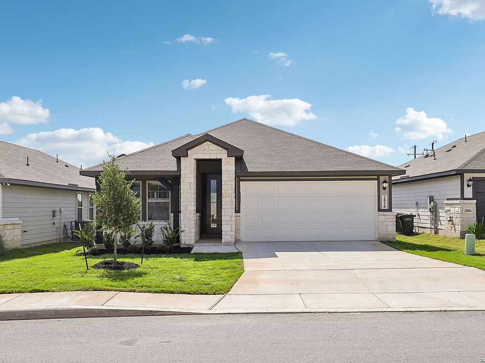 1st image of 2810 Clemente Way