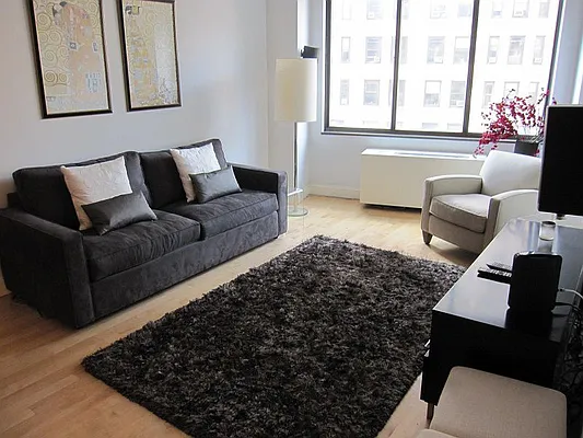 Rented by Newell and Assoc. | media 12