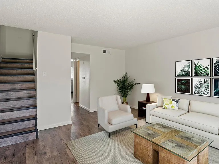 Westport Crossing Apartments — Photo 71
