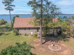 672 Northwood Cv, Bohannon, VA 23021