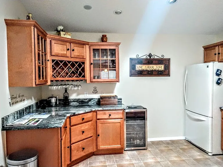 2390 Southern Oak St — Photo 7