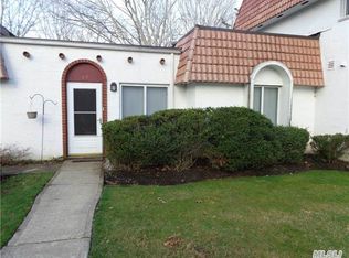 60 Birchwood Rd #15, Medford, NY 11763