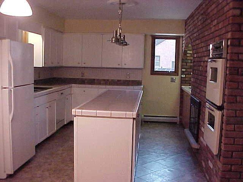 5th image of 73 E BENTWOOD Court