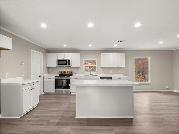 5th image of 1399 Union Rd